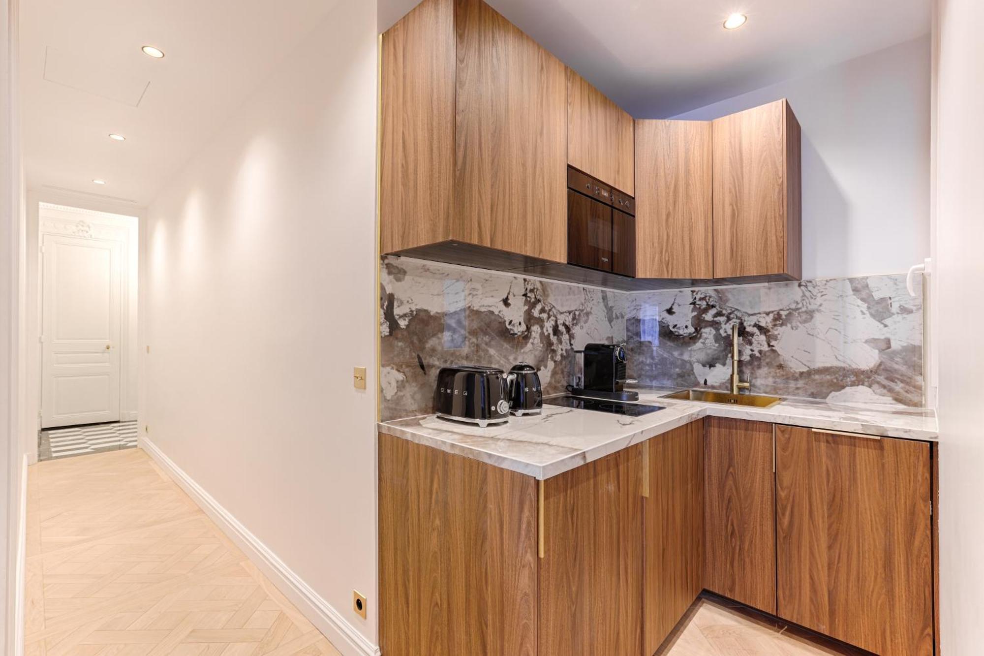 Elegant Luxury Apartment For 6 On Champs-Elysees Paris Exterior foto